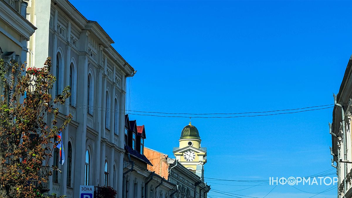 Тихий затишок середмістя: фотопрогулянка Коломиєю у перший тиждень осені 23