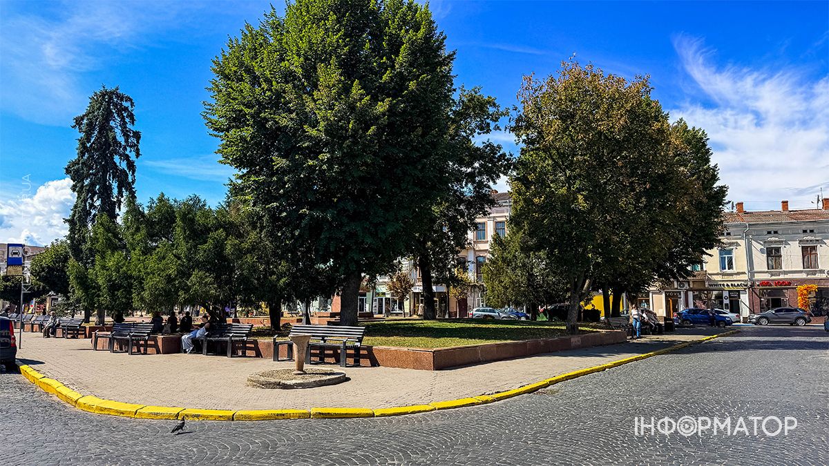 Тихий затишок середмістя: фотопрогулянка Коломиєю у перший тиждень осені 4