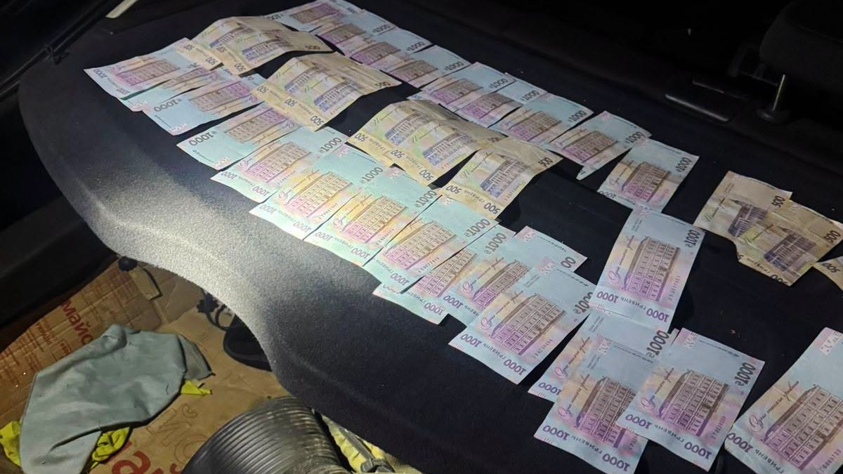 Прикарпатця затримали через підозру в незаконному переправленні чоловіків за кордон 2