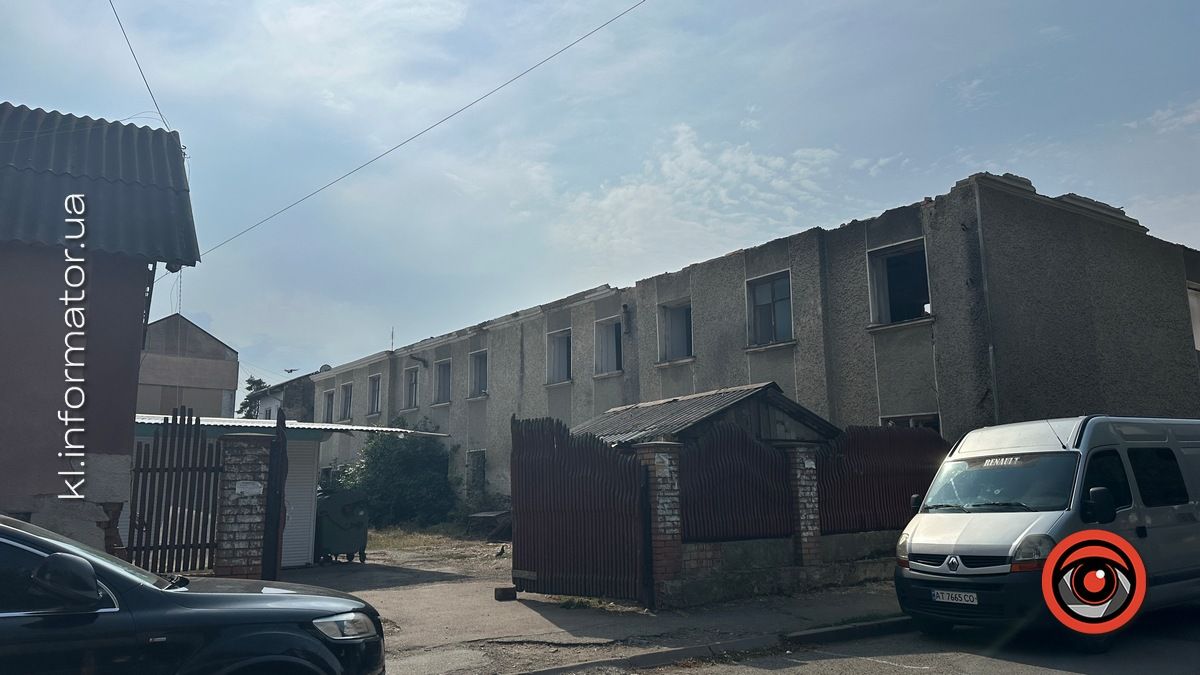 Будівля-примара у центрі Коломиї йде під знесення: що буде на місці готелю "Колгоспник" 3