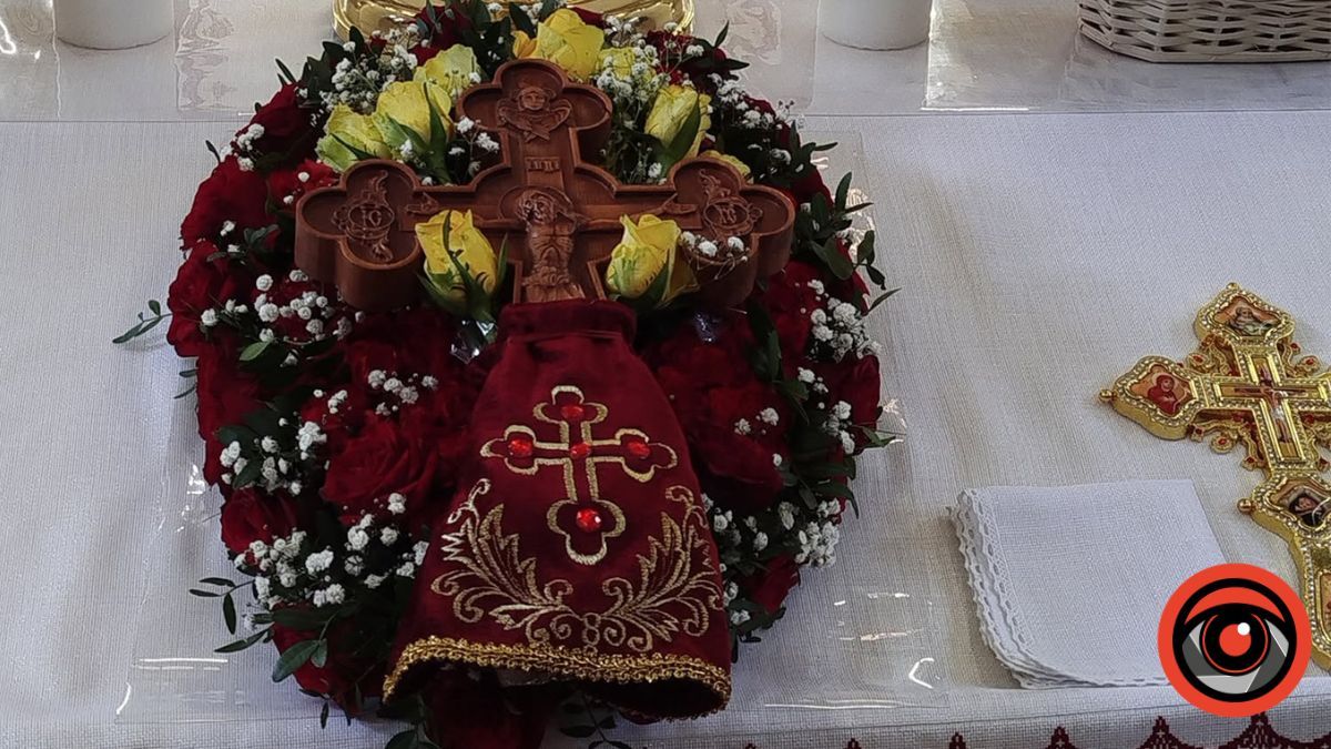 Як українці здавна святкували Воздвиження та чому цей день вважали межею осені?