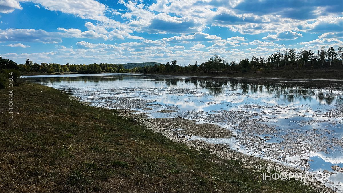 Водойми міліють на очах: який рівень води у річках та озерах Коломиї й ближніх сіл. ФОТО 8