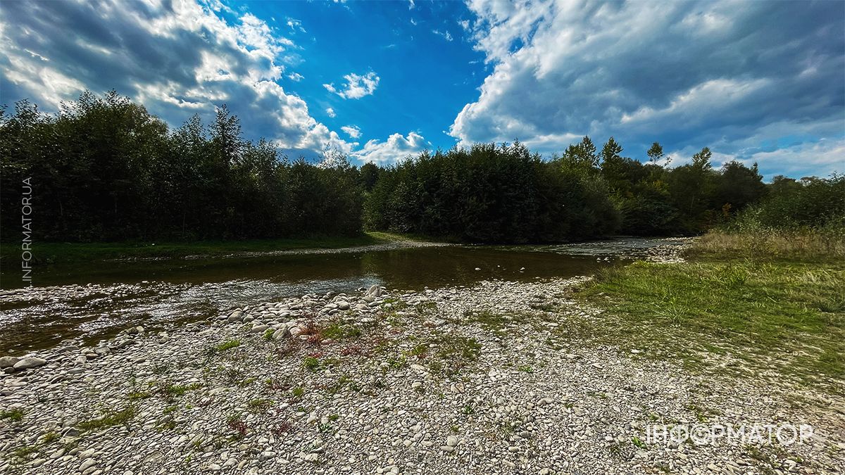 Водойми міліють на очах: який рівень води у річках та озерах Коломиї й ближніх сіл. ФОТО 8