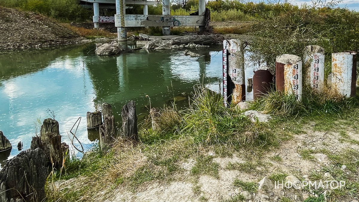 Водойми міліють на очах: який рівень води у річках та озерах Коломиї й ближніх сіл. ФОТО 15