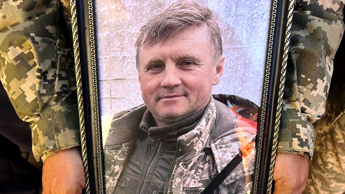 Чин похорону військовослужбовця Сторощука Дмитра пройшов на Городенківщині 1