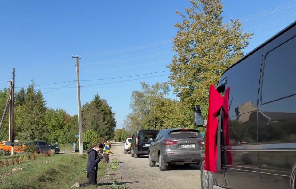 У П'ядицькій громаді відбулося прощання із воїном Тарасом Мякущаком 1