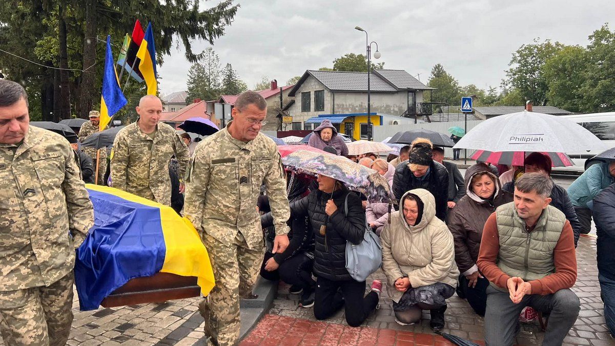 На Коломийщину прибув скорботний кортеж з тілом Валерія Рибальченка