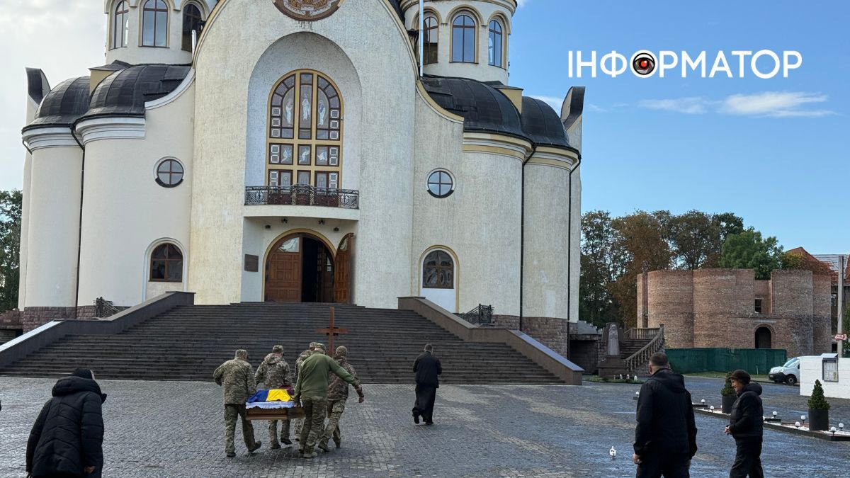 У Коломиї зустріли скорботний кортеж з тілом Сергія Іванюка 6