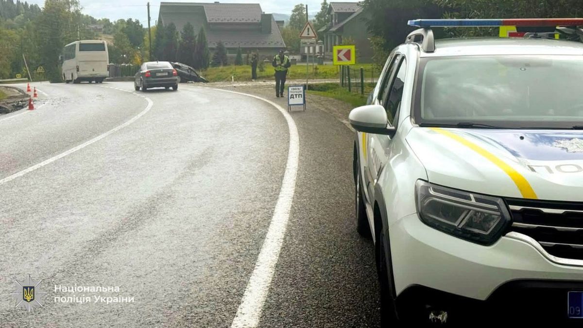 Виїхав на зустрічну: у ДТП в Делятині постраждали четверо людей, зокрема дитина 1