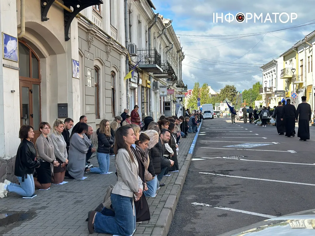 Чин похорону воїна Сергія Іванюка відбувся в Коломиї 14