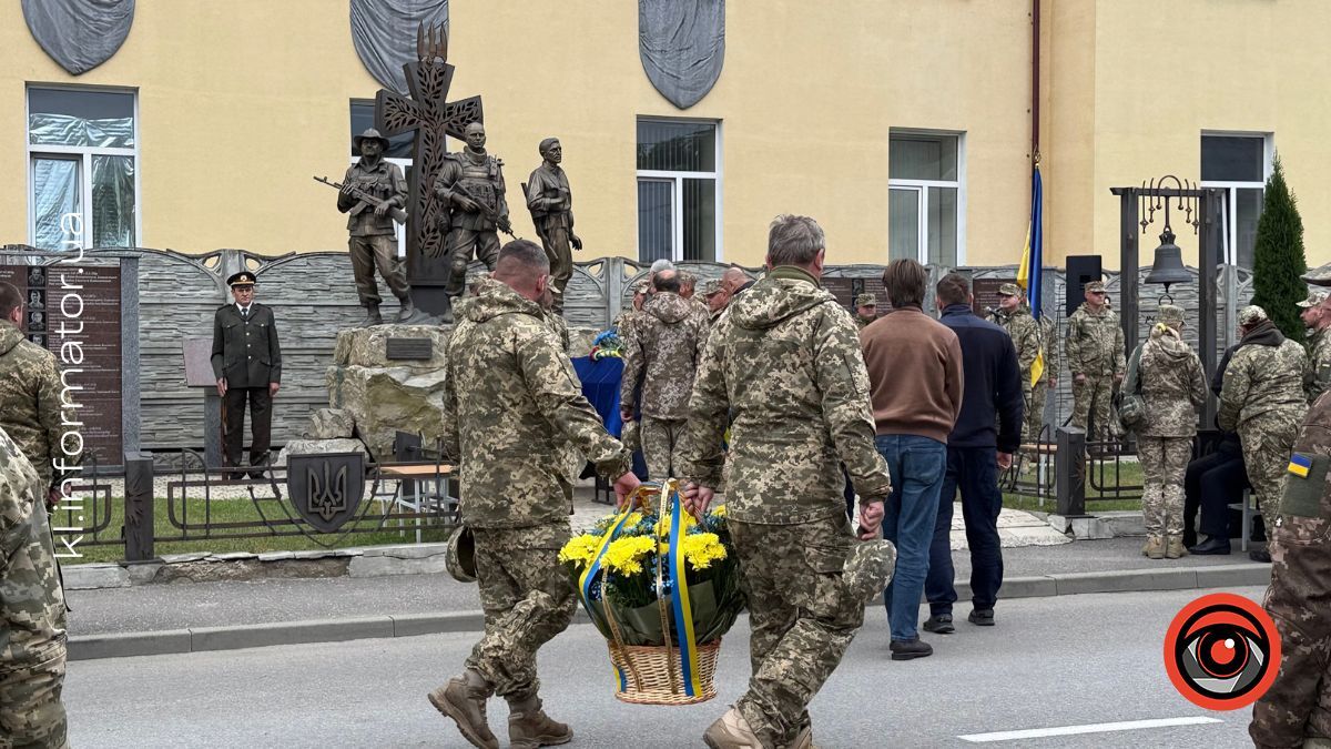 До Коломиї "на щиті" повернувся захисник Ігор Геник 8