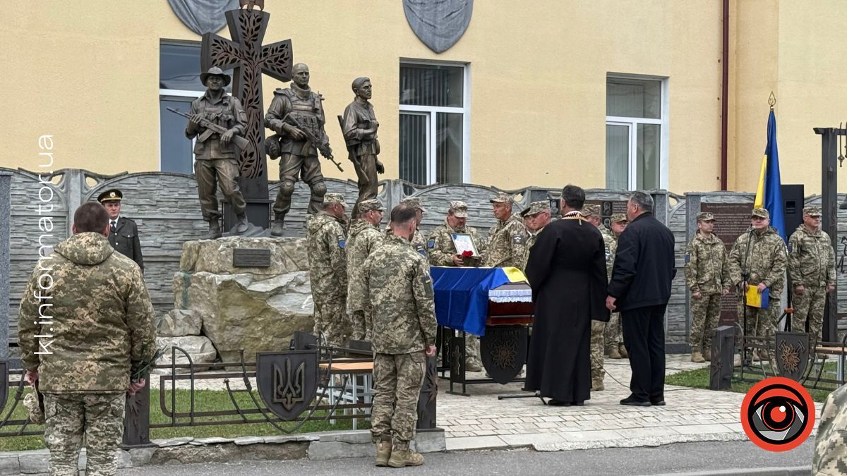 До Коломиї "на щиті" повернувся захисник Ігор Геник 6