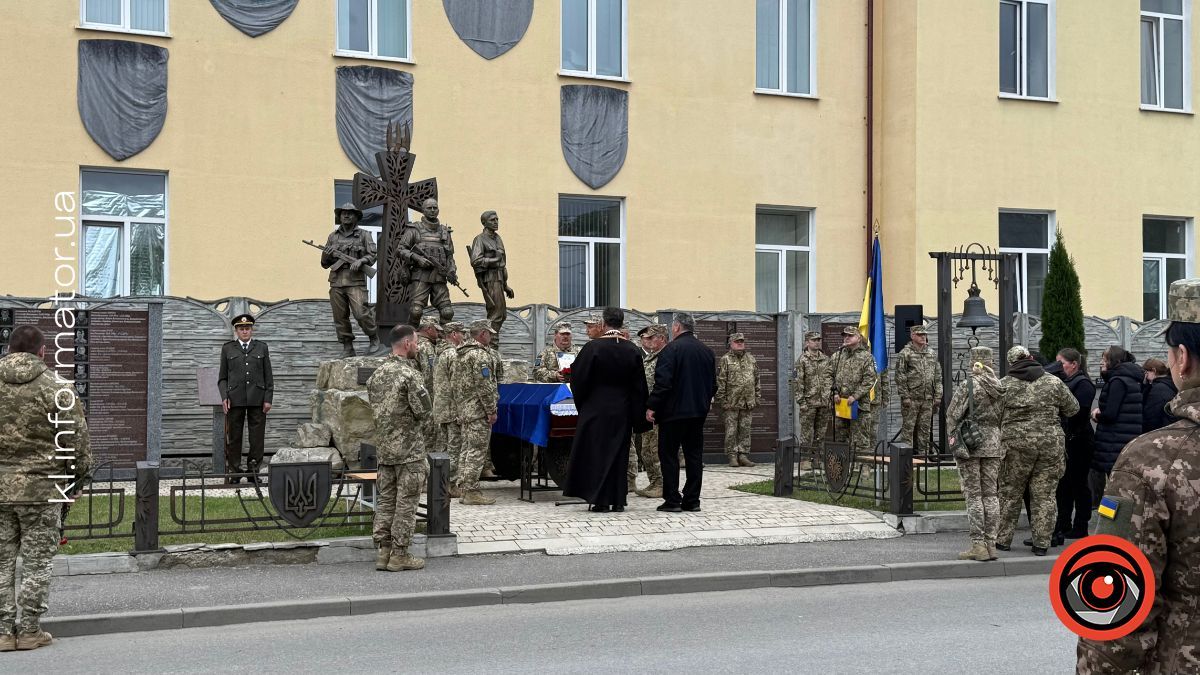 До Коломиї "на щиті" повернувся захисник Ігор Геник 5