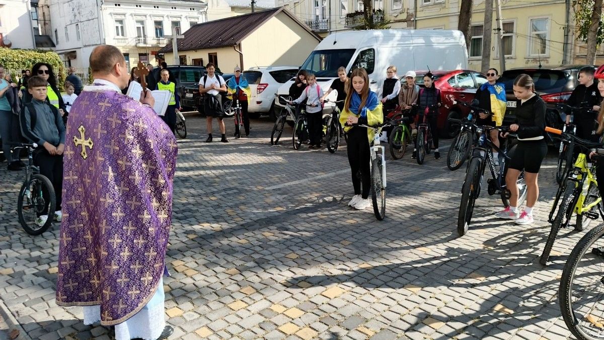У Коломиї провели благодійний велопробіг на підтримку "едельвейсів" 2