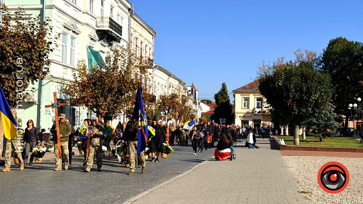Чин похорону воїна Савчука Богдана відбувся у Коломиї 12