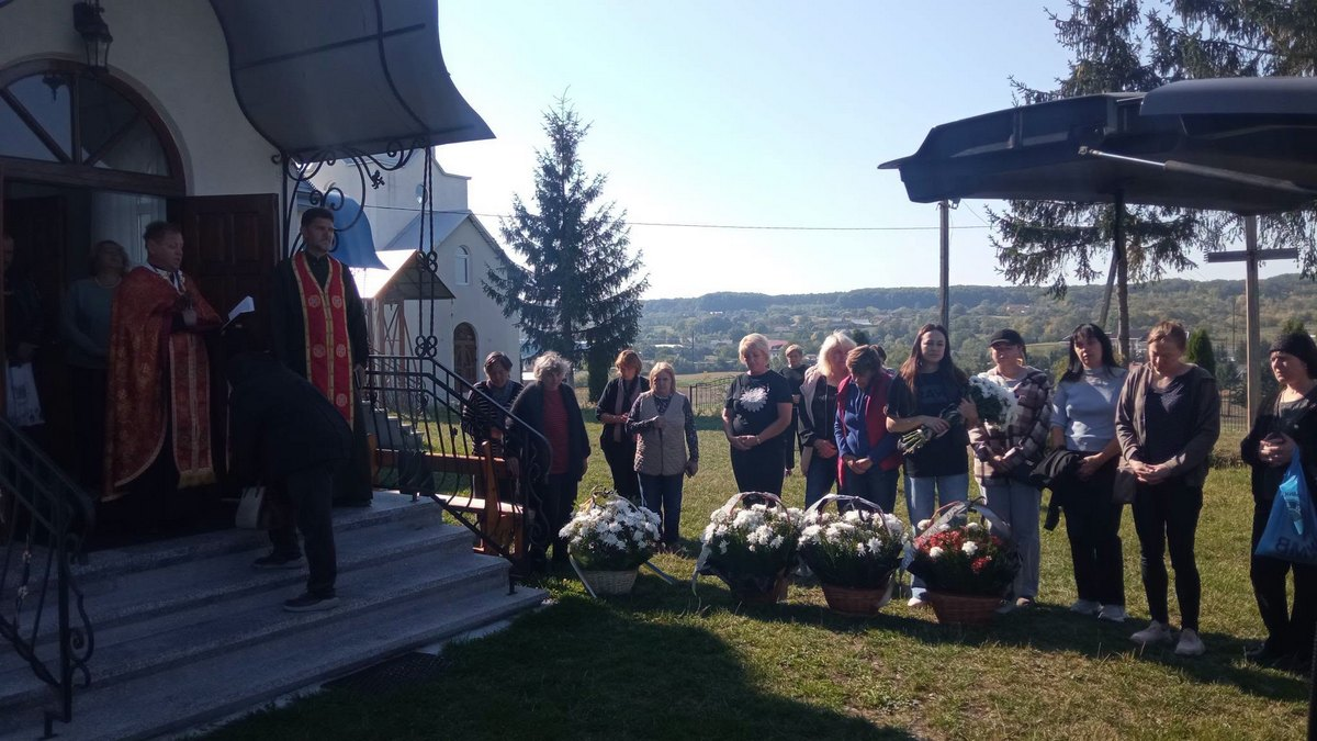 У П'ядицькій громаді попрощалися із померлим захисником Василем Мельничуком 3
