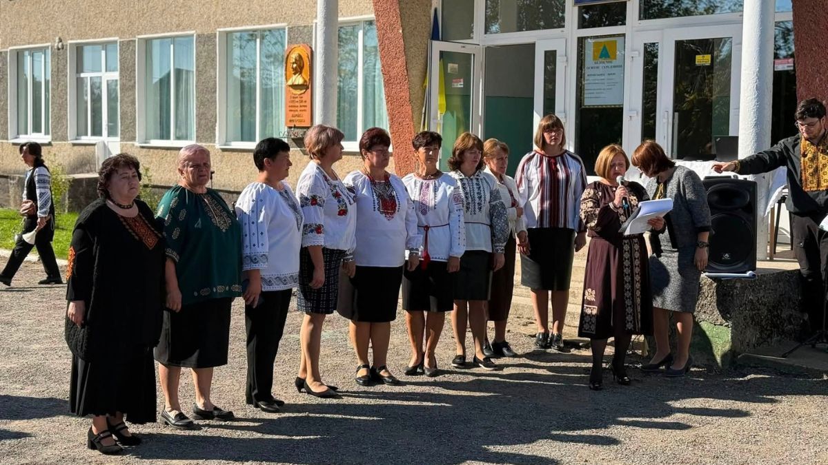 У Воронському ліцеї вшанували пам’ять полеглих захисників України відкриттям меморіальних дошок 6