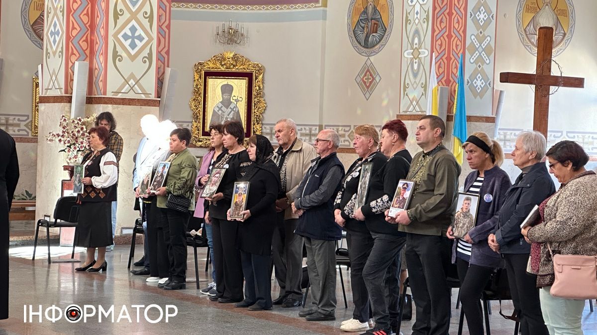 У Коломиї молилися за полеглих захисників 6