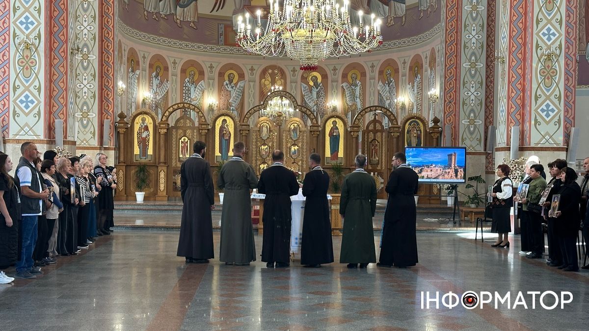 У Коломиї молилися за полеглих захисників 4