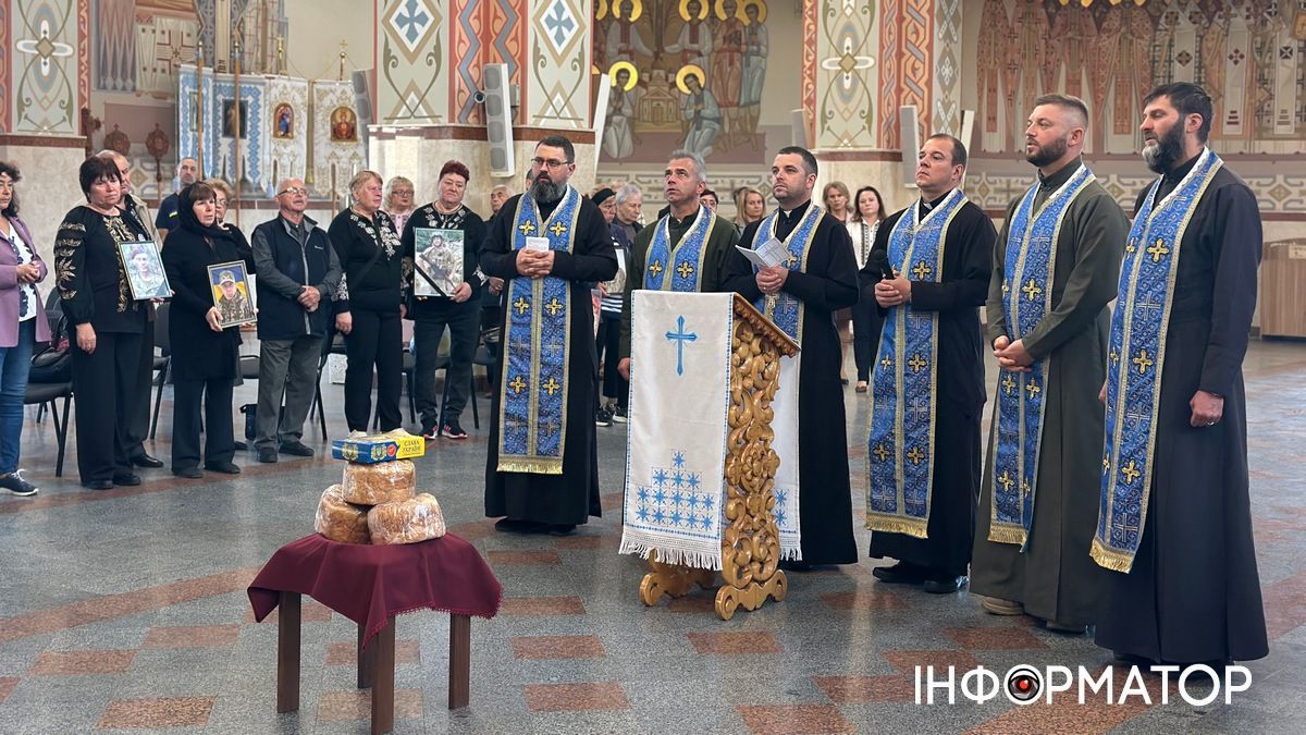 У Коломиї молилися за полеглих захисників 1