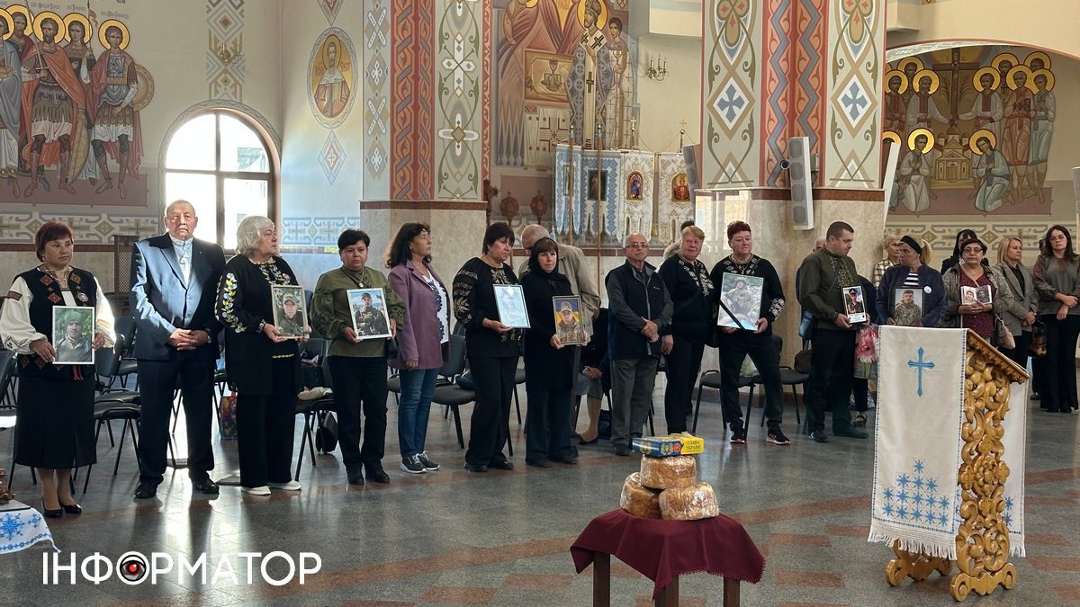 У Коломиї молилися за полеглих захисників 3