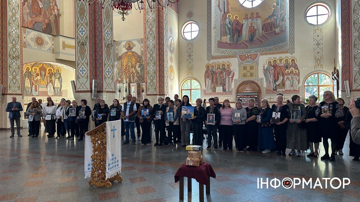 У Коломиї молилися за полеглих захисників 7
