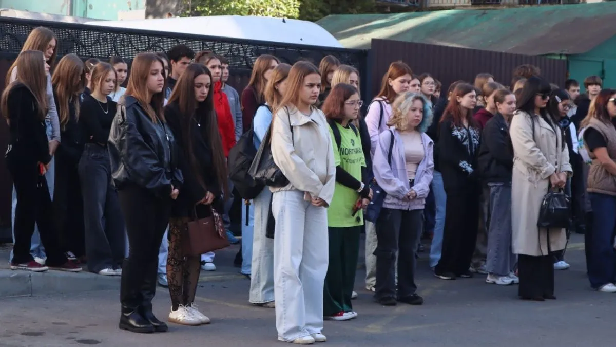 В Коломийському ліцеї №1 відкрили памʼятну дошку Андрію Ілику 2