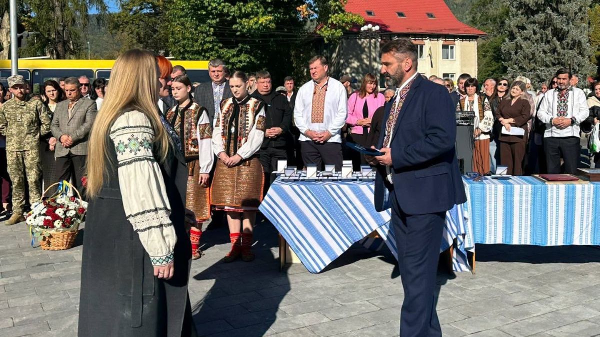 В Яремче відкрили та освятили Меморіальний комплекс Героям України 3