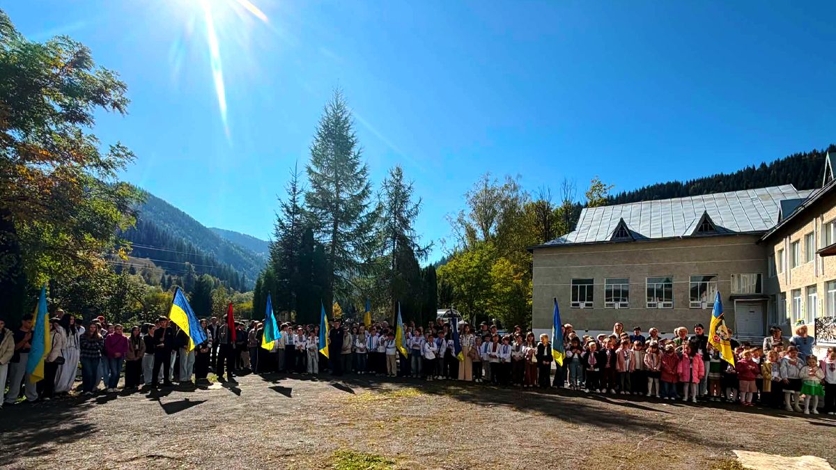 На Верховинщині вшанували пам'ять загиблих воїнів 3