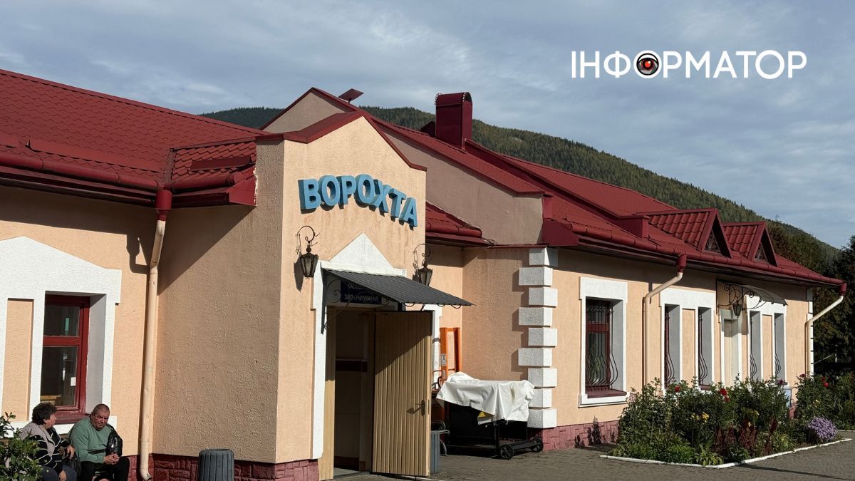 Сонце пече, річка тече: фоторепортаж з Карпат, де ще затрималось літо 1