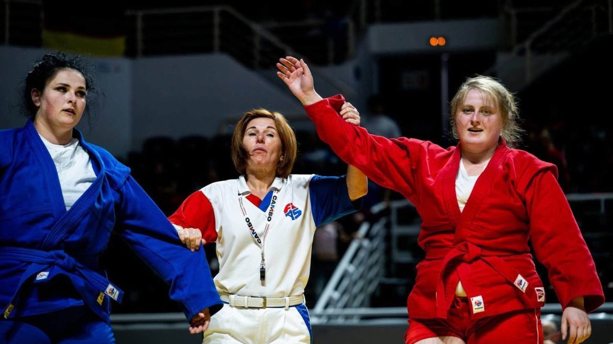 Самбістки з Прикарпаття вибороли три медалі на Чемпіонаті світу в Греції 2