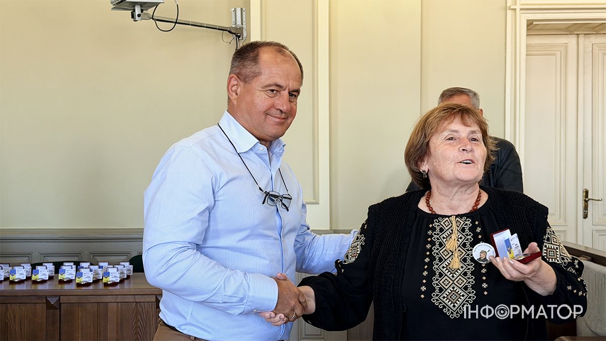 У Коломиї вперше відбулося вручення особливої відзнаки "Мати Героя" 10