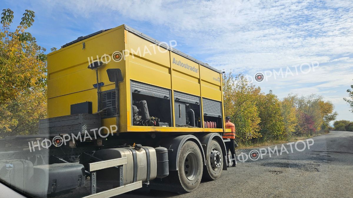 У Заболотові скасували протест: підрядники взялися ремонтувати дорогу 1