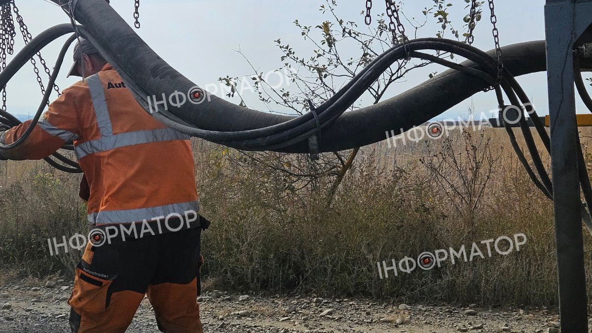 У Заболотові скасували протест: підрядники взялися ремонтувати дорогу 5