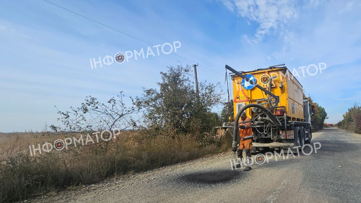 У Заболотові скасували протест: підрядники взялися ремонтувати дорогу 6