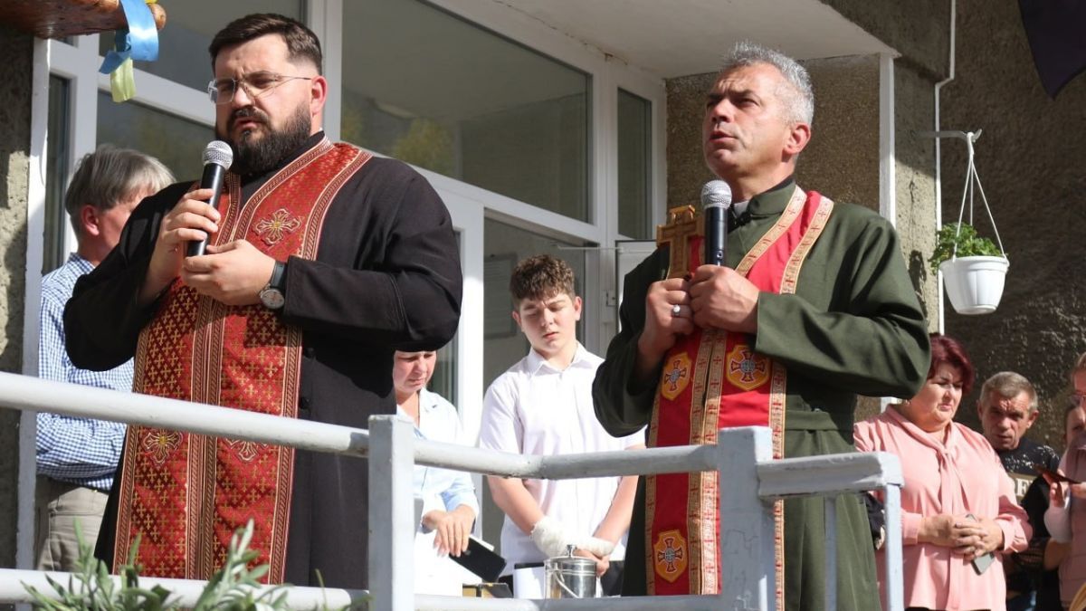 Вшанували полеглих воїнів: у філії №6 імені Героя України Тараса Сенюка відкрили меморіальні дошки 3