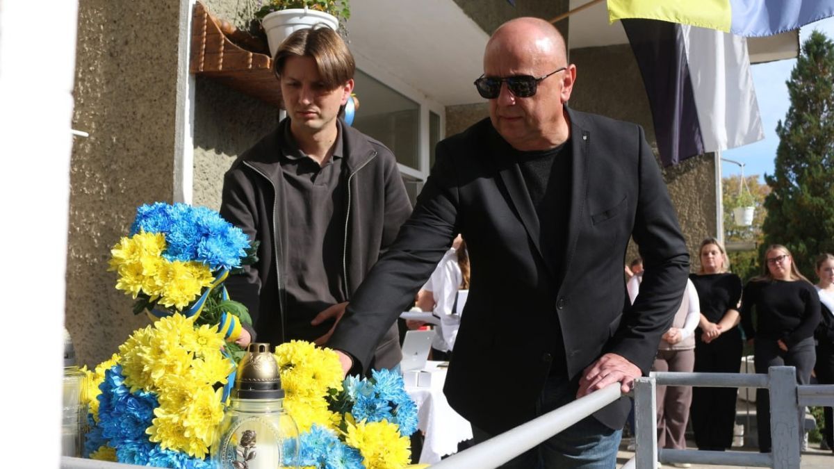 Вшанували полеглих воїнів: у філії №6 імені Героя України Тараса Сенюка відкрили меморіальні дошки 6
