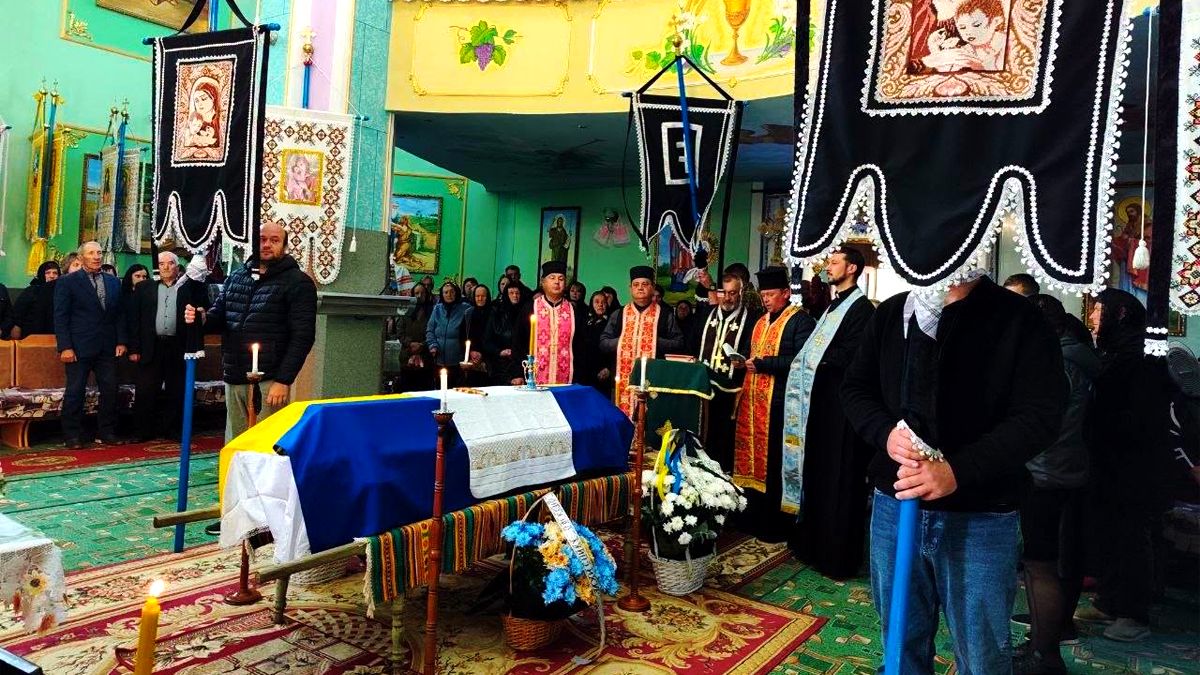 В останню путь на Городенківщині провели Олексія Бірюкова 5