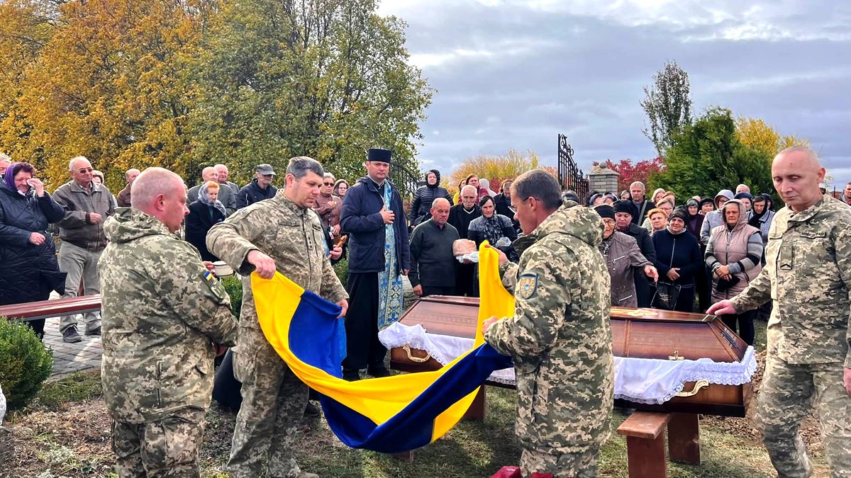 Чин похорону воїна Любомира Вінтоника пройшов у Городенці 11