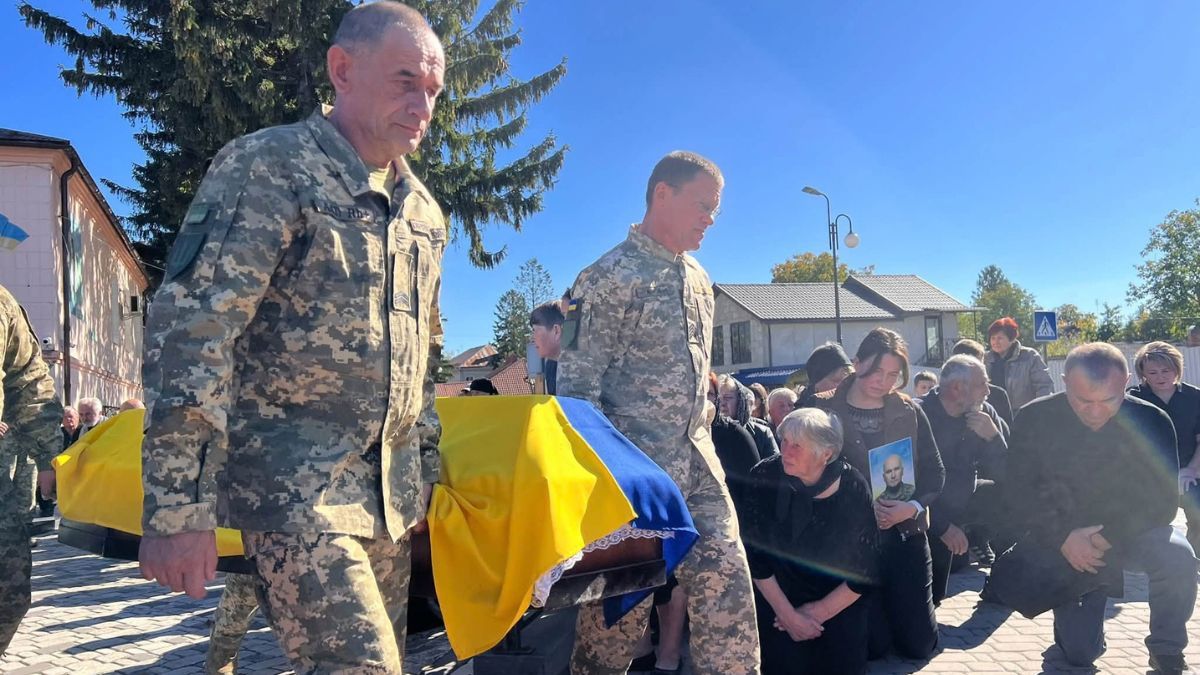 На щиті до Городенківської громади повернувся захисник Микола Мороз 6