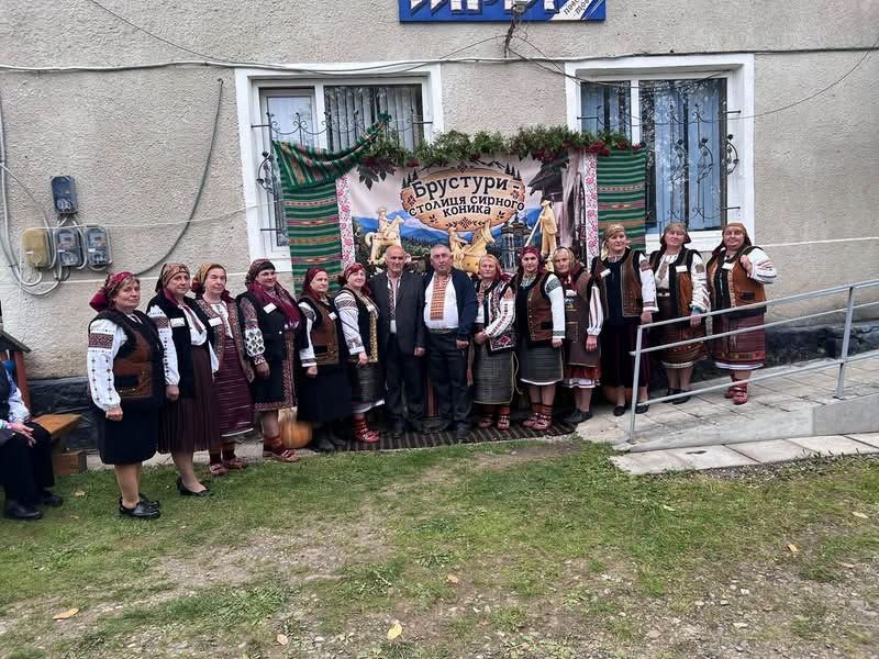 Як гуцули перетворюють сир на мистецтво: у Брустурах відбулися «Фестини сирного коника» 7