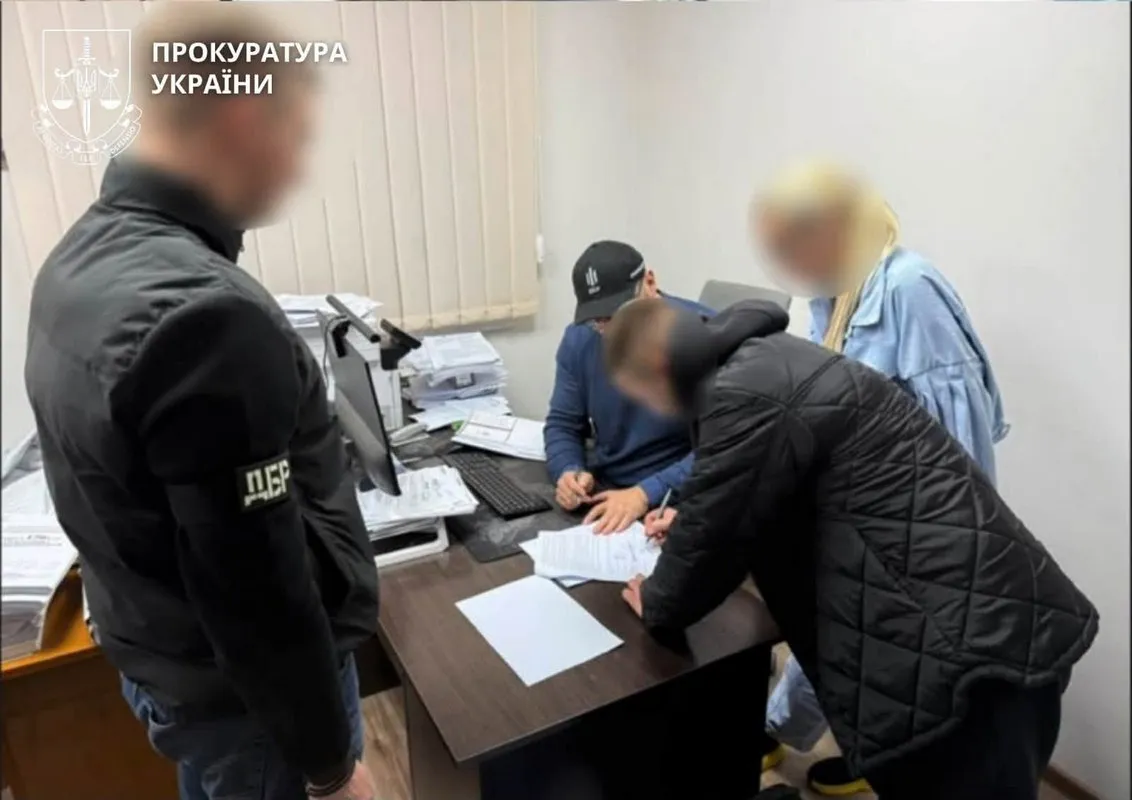Збив людину та втік: за вчинення ДТП у Городенці затримали митника 2