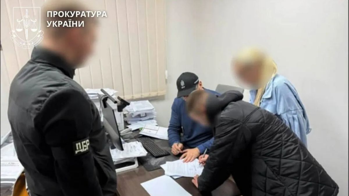Суд взяв під варту із заставою митника, який у Городенці збив пішохода та втік із місця ДТП