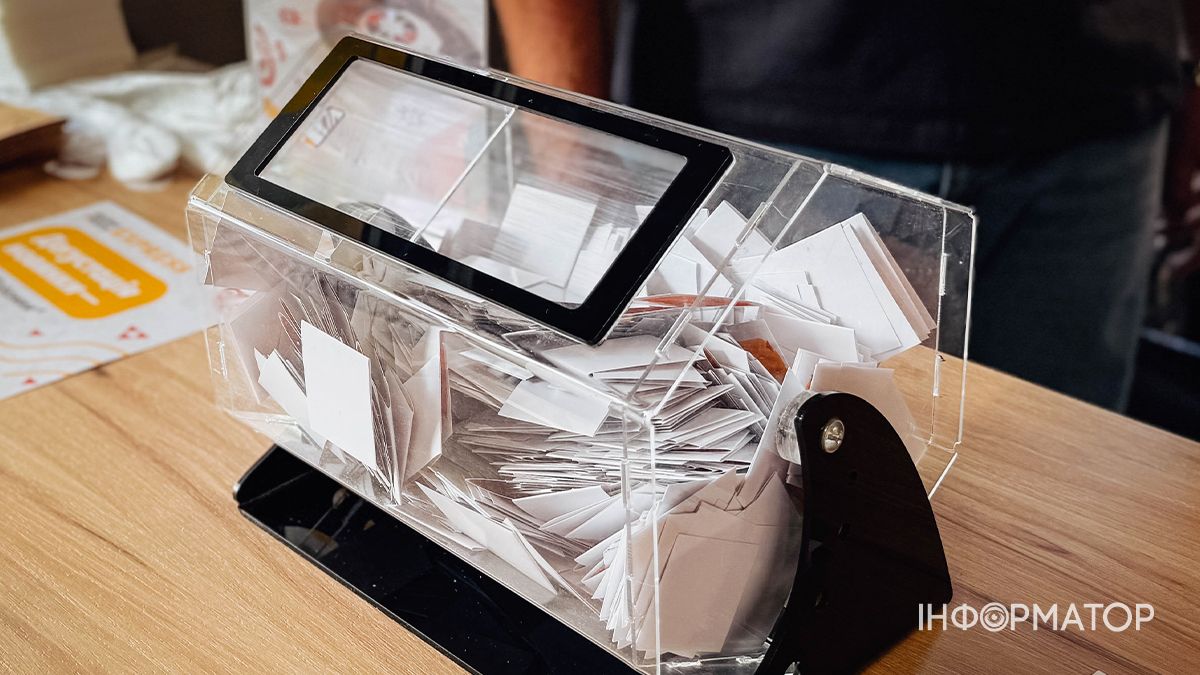 Подарунки, дегустації та піца по 129 гривень: у Коломиї відкрився новий Market&Bistro EXPRESS 14