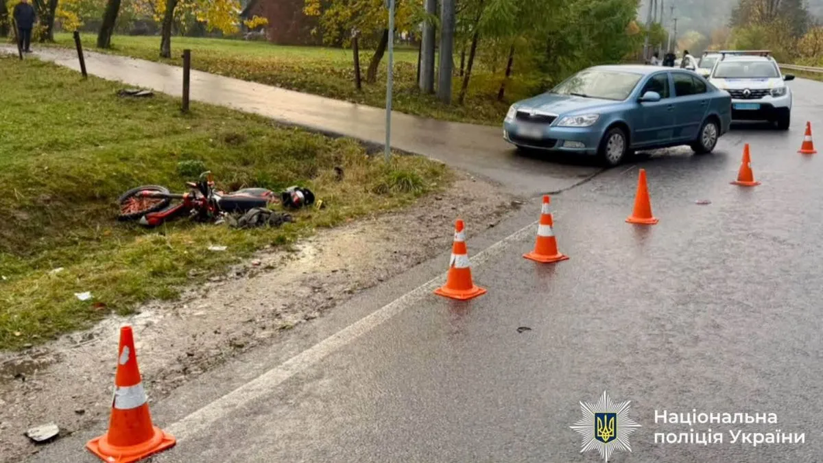 На Косівщині мотоцикл зіткнувся з легковиком