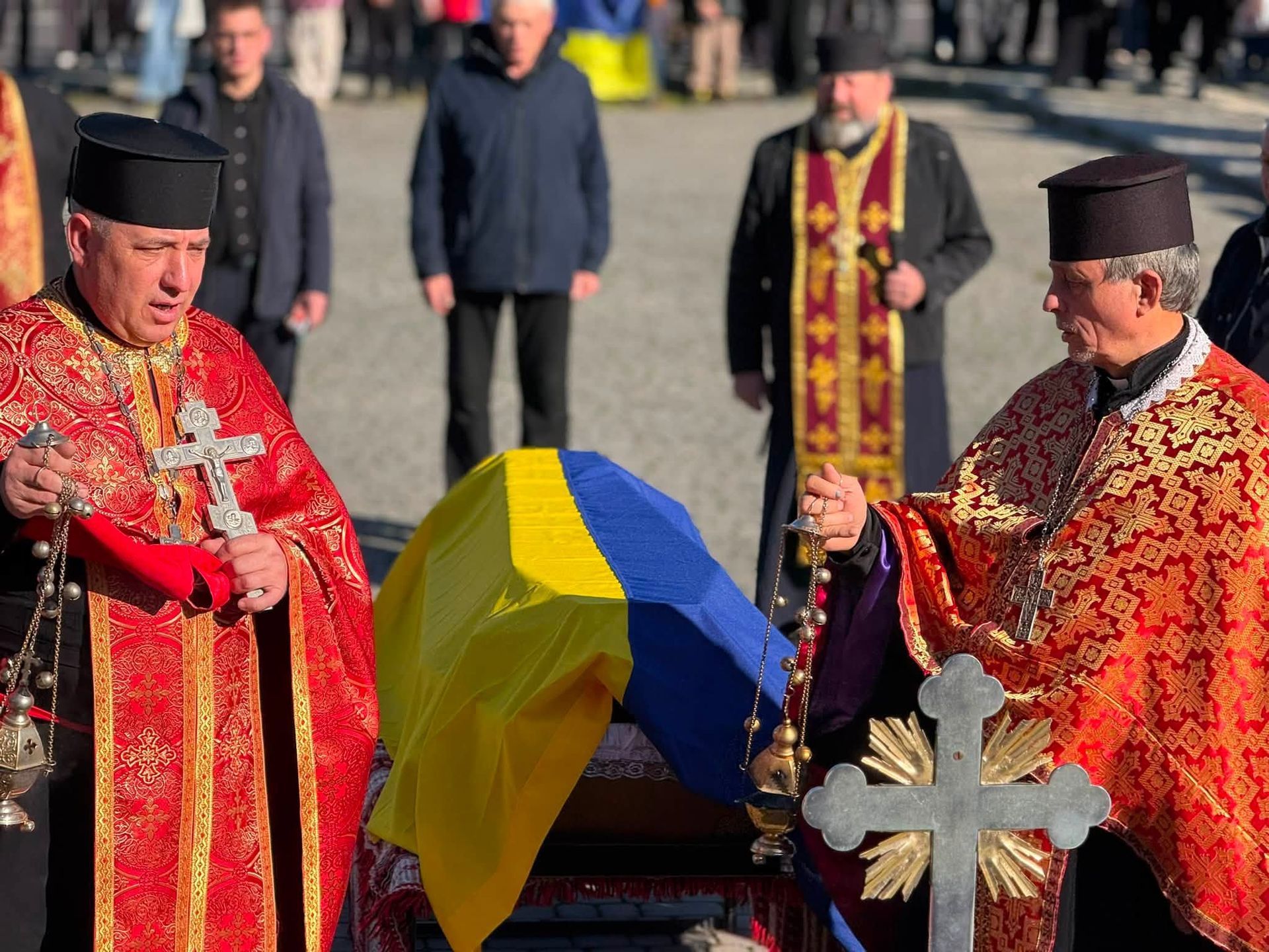 В Отинії "на щиті" зустріли воїна "десятки" Миколу Андрейчука 3