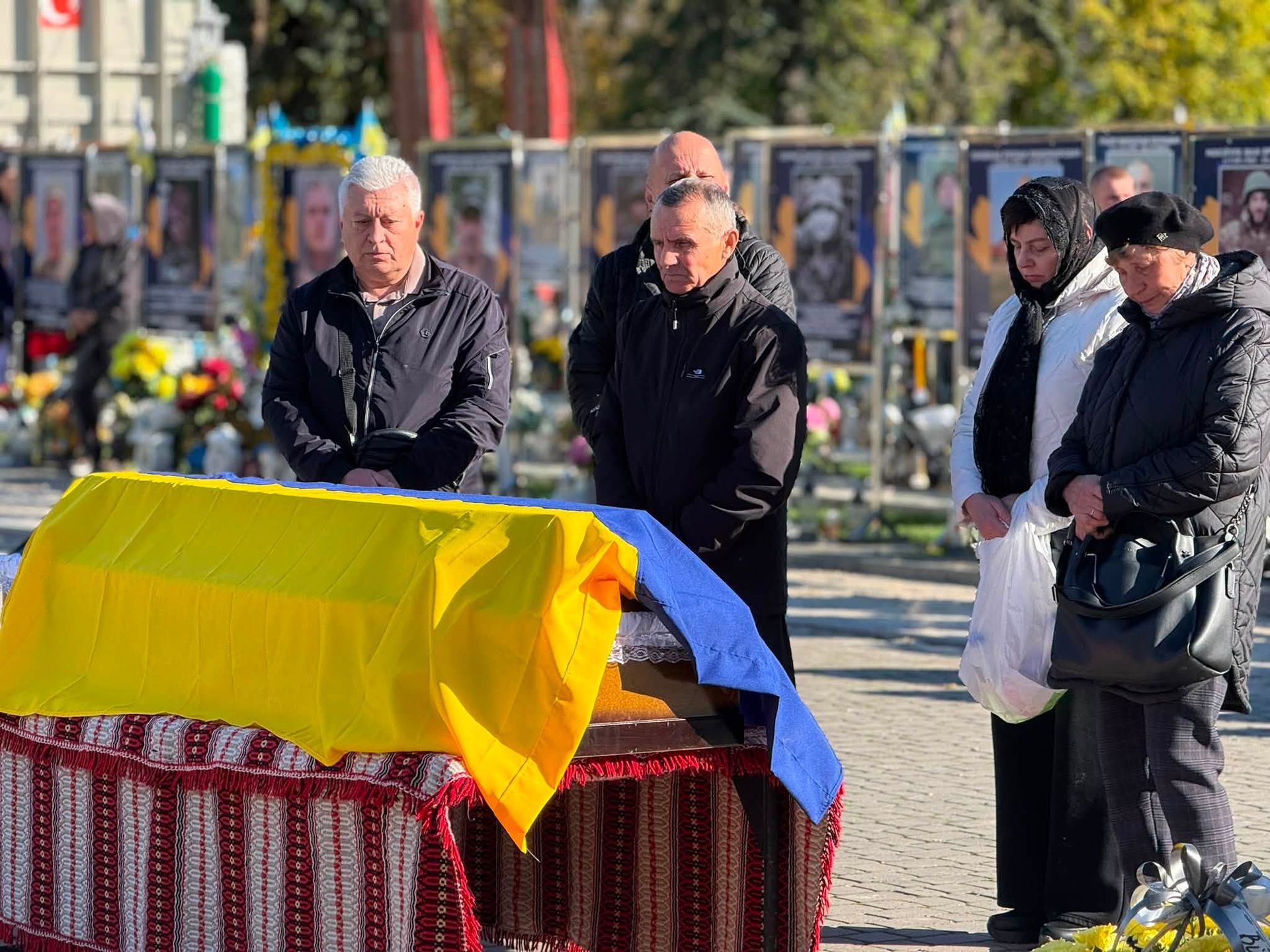 В Отинії "на щиті" зустріли воїна "десятки" Миколу Андрейчука 5