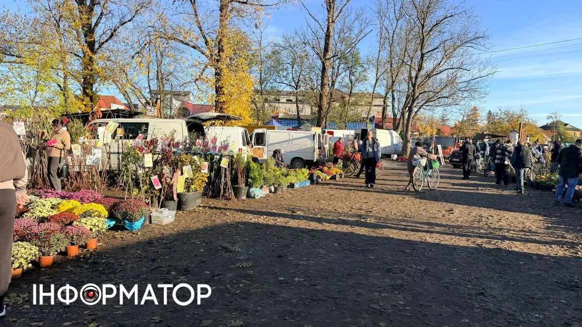 Осінній колорит суботнього базару: фоторепортаж з коломийської "Торговиці" 5