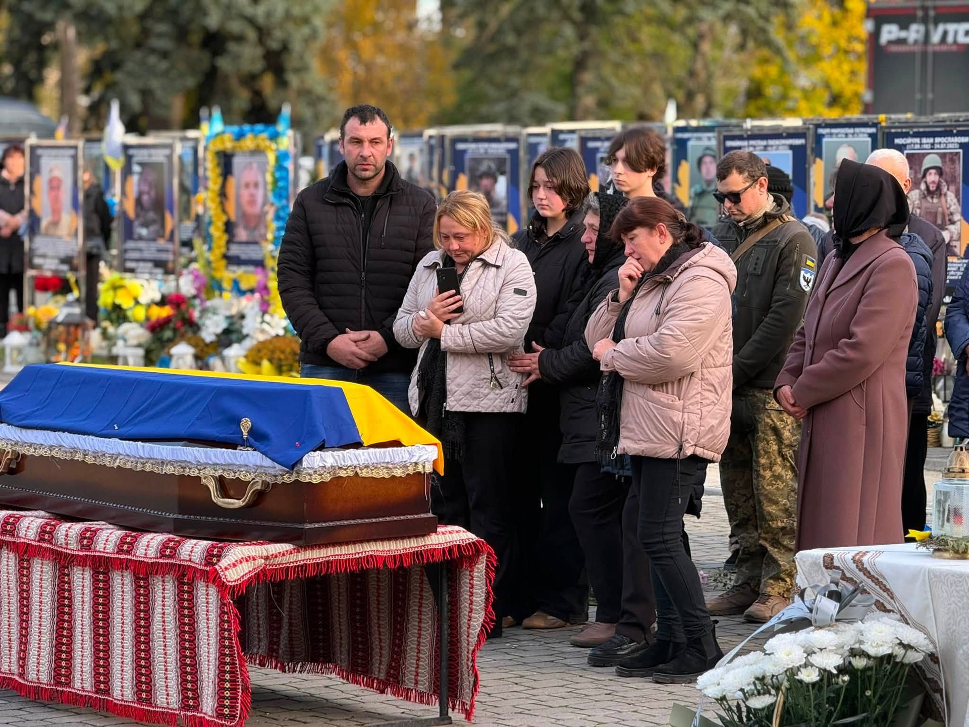 В Отинії "на щиті" зустріли полеглого воїна Ярослава Малашинського 4