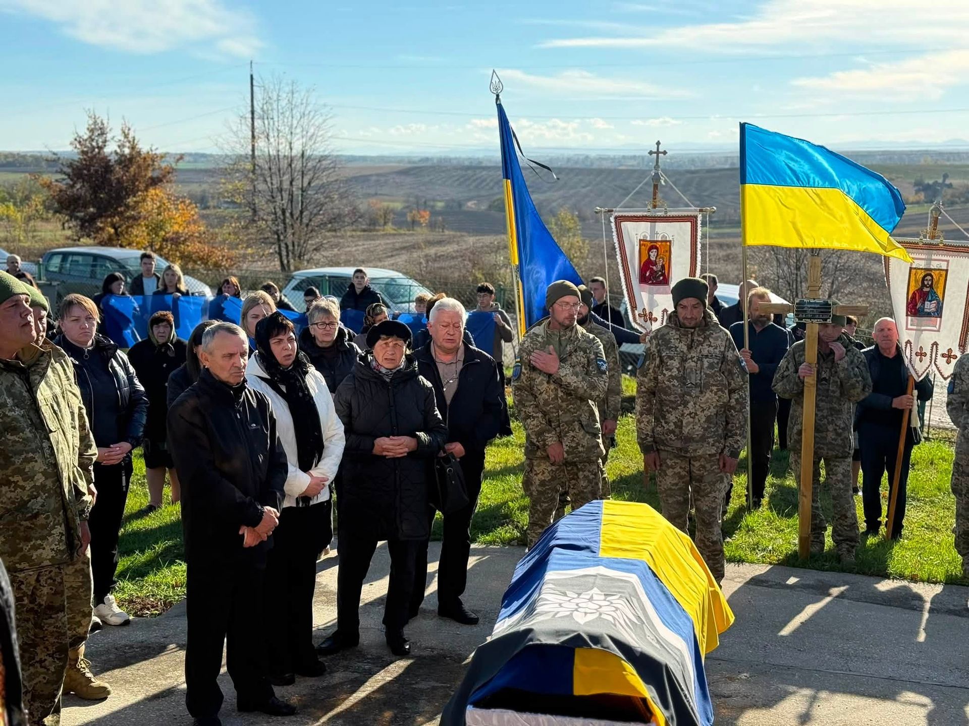 На Коломийщині попрощалися з бійцем 10-ї ОГШБр Миколою Андрейчуком 10
